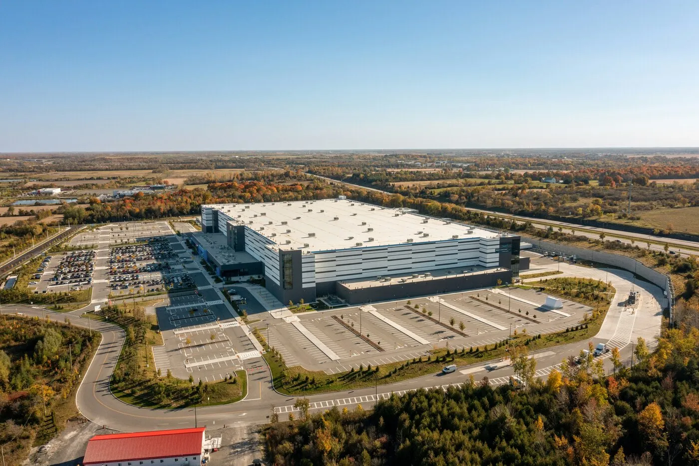 Commercial roofing installation