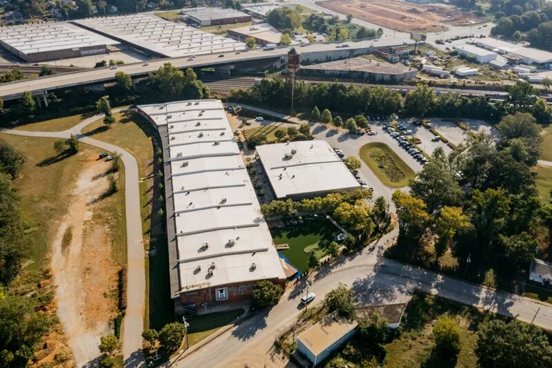 Commercial roofing project